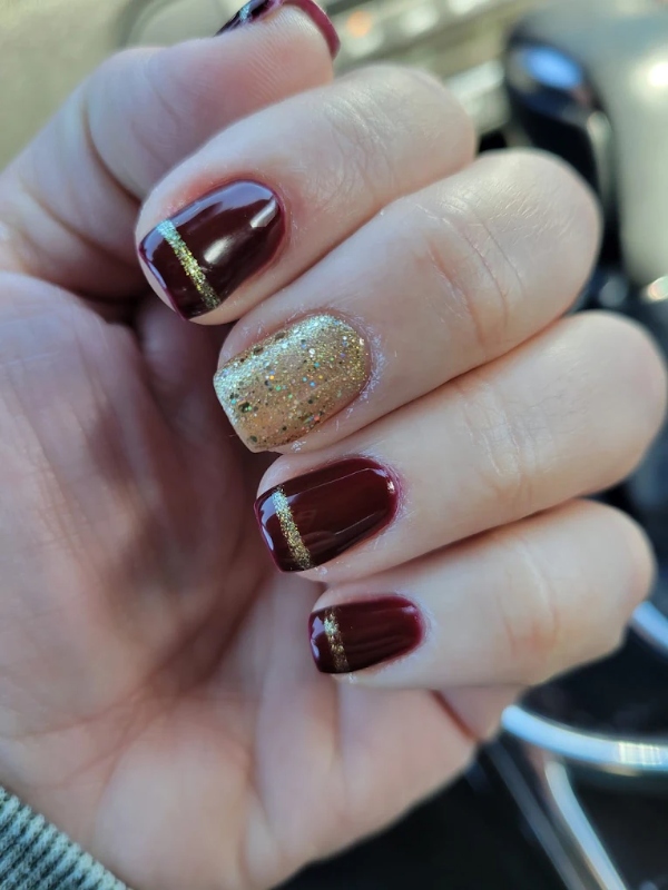 Nail service at Sky Nail Zone